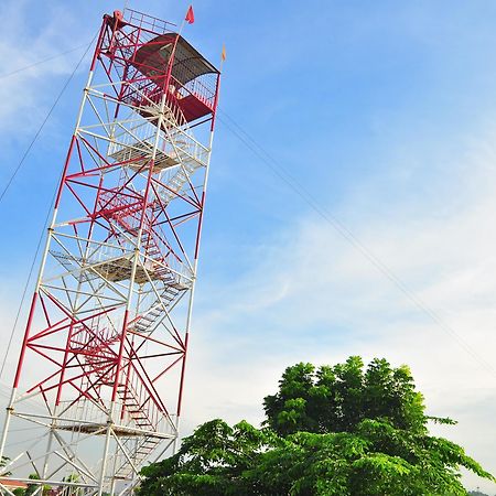 Club Manila East Taytay Lägenhet Exteriör bild
